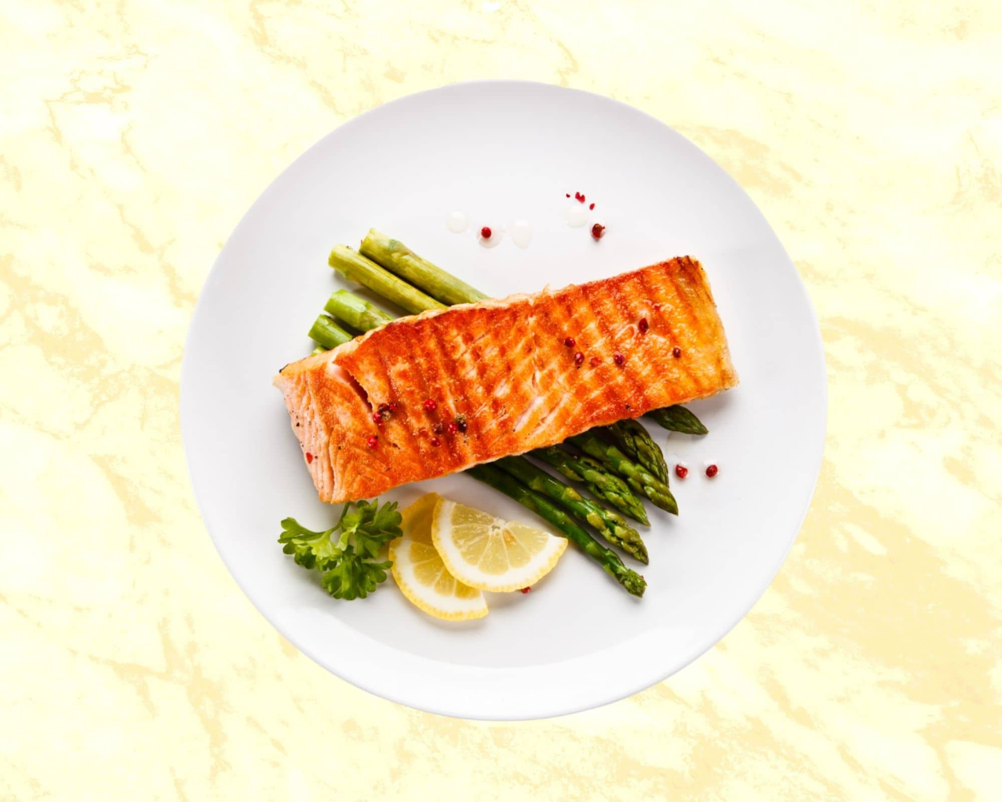 Foods That Help With Concentration - Salmon with Green Vegetables